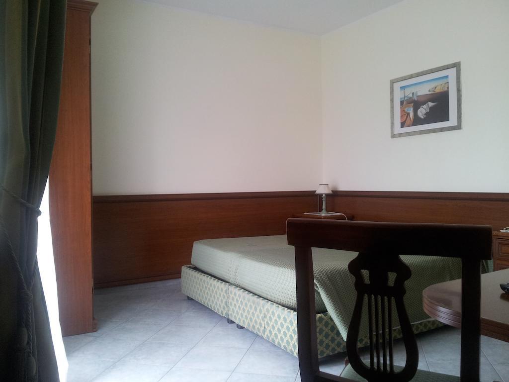 Hotel Octavia Rzym Zewnętrze zdjęcie