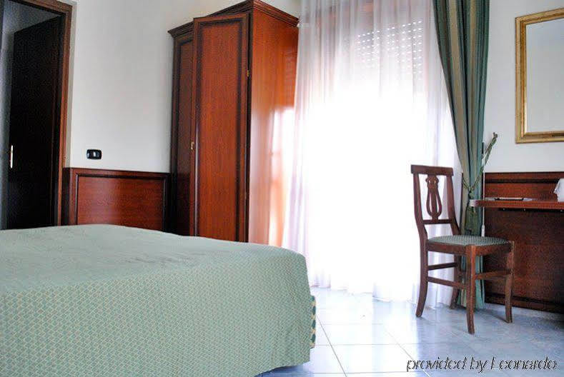 Hotel Octavia Rzym Zewnętrze zdjęcie