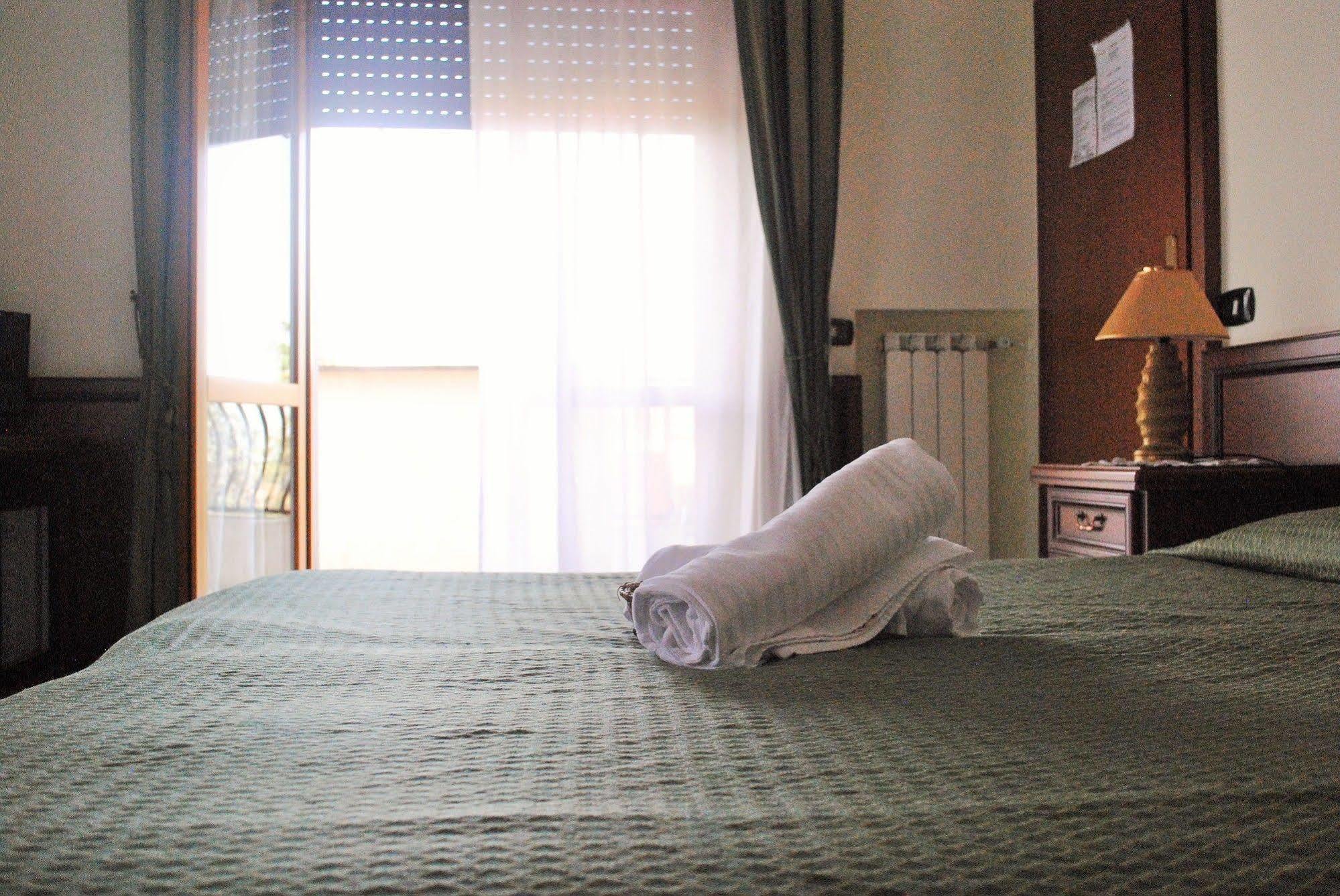 Hotel Octavia Rzym Zewnętrze zdjęcie