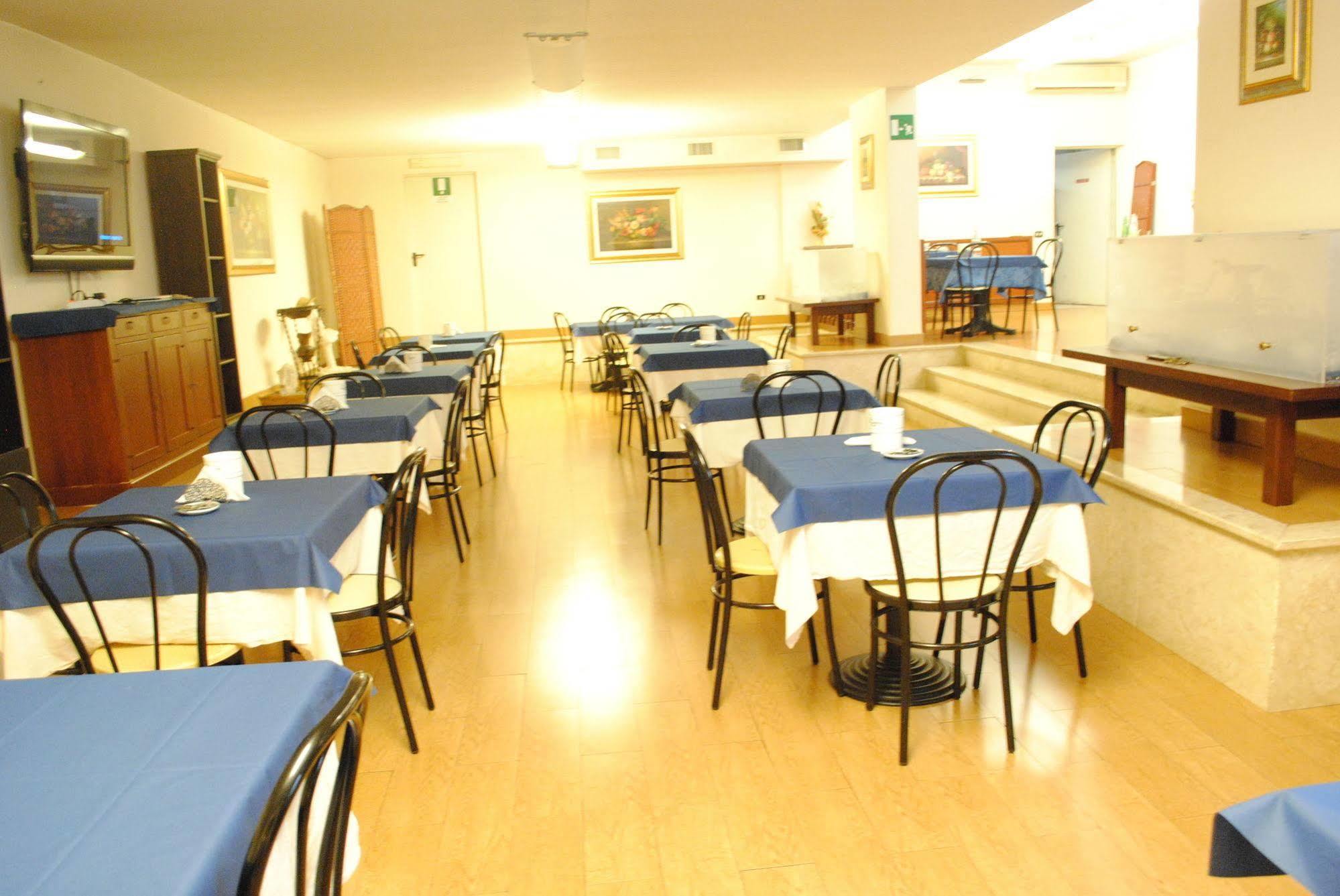 Hotel Octavia Rzym Zewnętrze zdjęcie